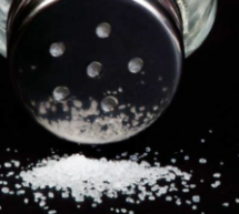 لماذا يعد الملح سما قاتلا للأوعية الدموية؟